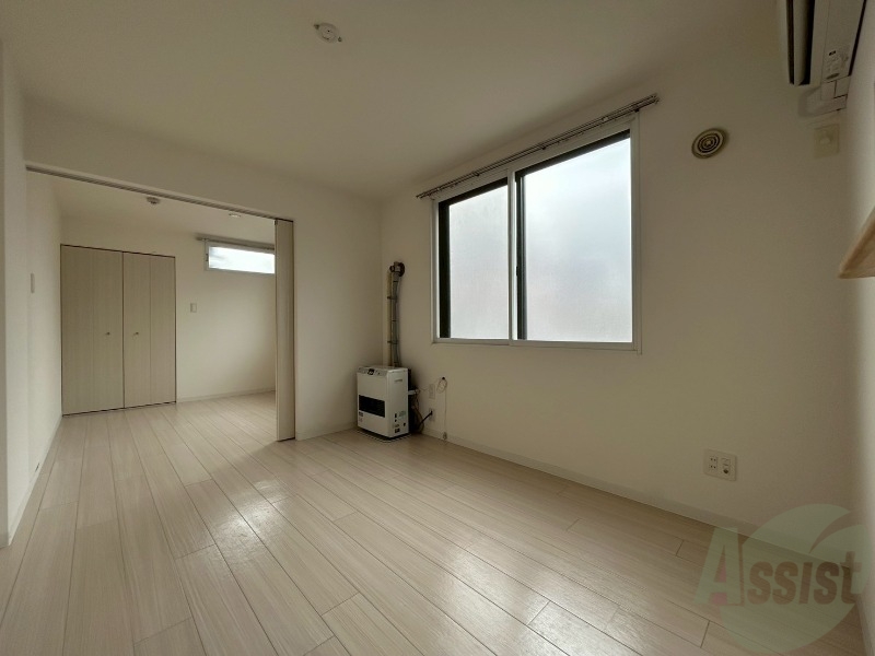 居室・リビング　広くてキレイなお部屋が広がっていて、充実した生活が送れそう。