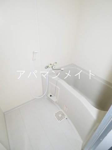 バス・シャワールーム　お風呂で日々の疲れを落としましょう