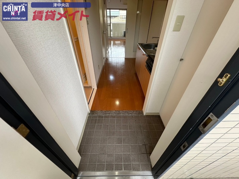 玄関　同型参考写真
