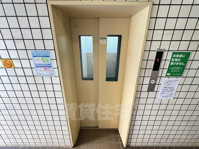 ロビー