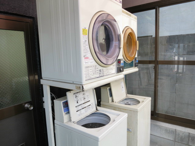 その他設備　コインランドリー