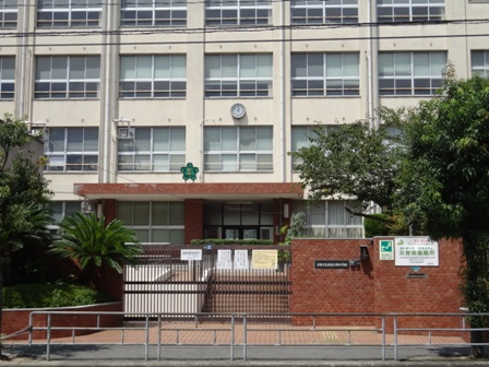 小学校　大阪市立 新東三国小学校（小学校）まで674m
