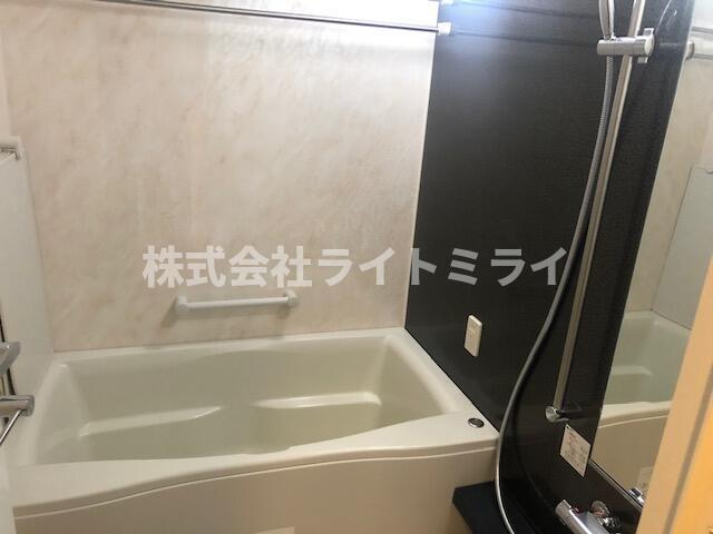 バス・シャワールーム　?
