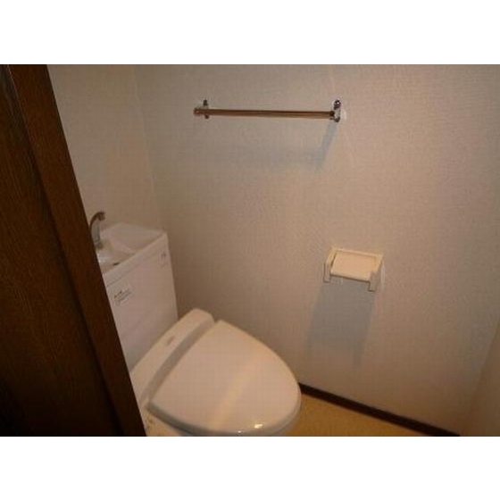 トイレ　清潔感のあるトイレです