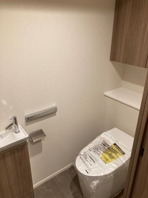トイレ　別号室参考写真