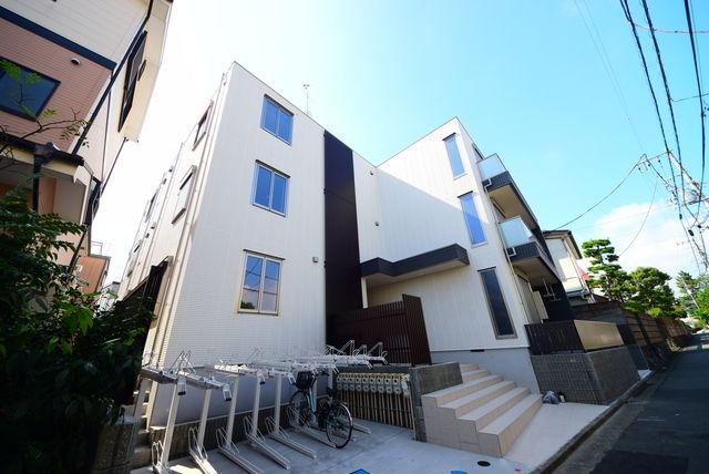 建物外観　★駅徒歩圏内★