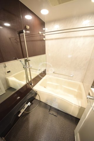 バス・シャワールーム　アルグラッドザタワー心斎橋　風呂