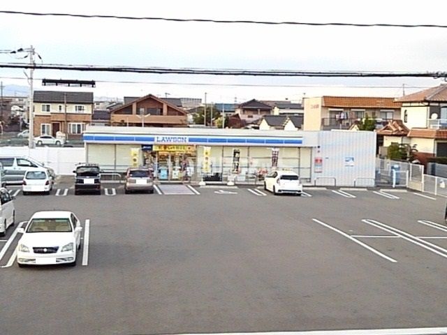 コンビニ　ローソン 久留米南三丁目店（コンビニ）まで125m