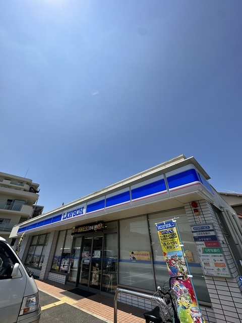 コンビニ　ローソン北田辺四丁目店（コンビニ）まで378m