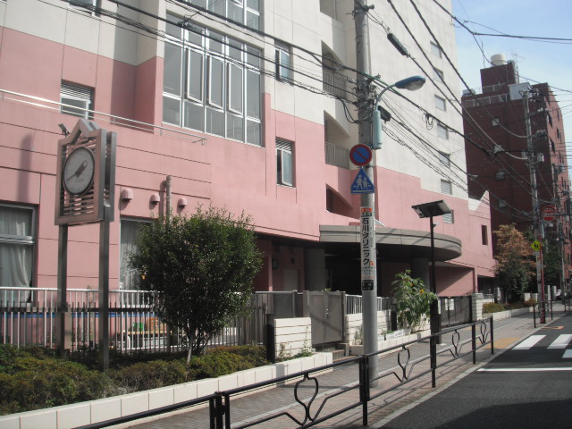 小学校　文京区立本郷小学校（小学校）まで457m