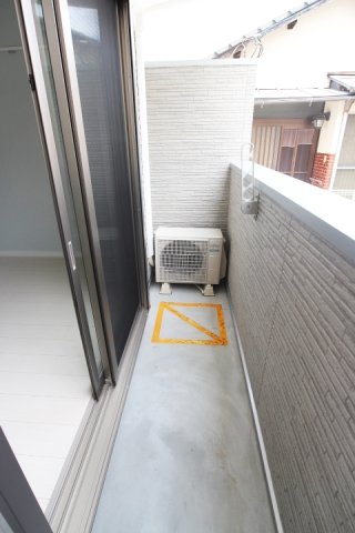バルコニー　陽当たり良好なバルコニーです♪