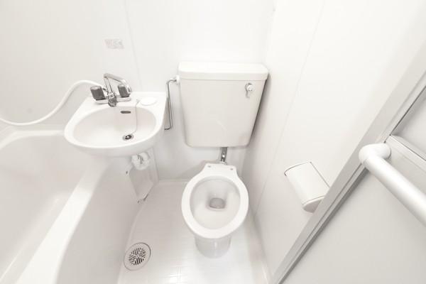 トイレ　別部屋の参考写真です。現況有姿