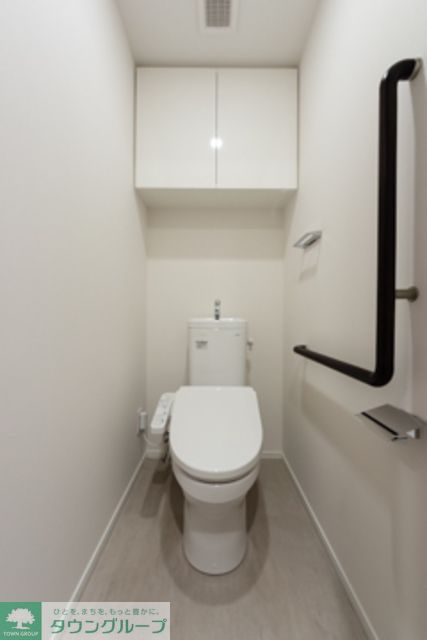トイレ　※写真は同タイプ住戸です。