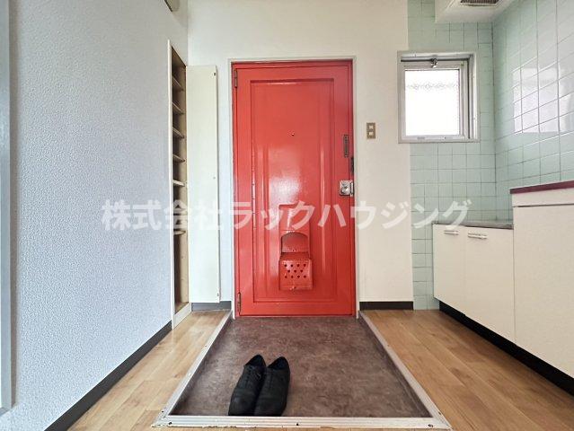 玄関　【お部屋さがしはラックハウジングにお問合せ下さいませ♪】