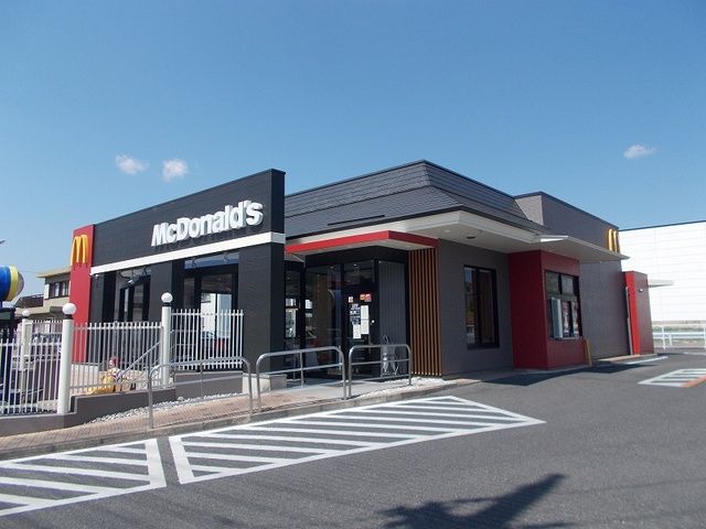 飲食店　マクドナルド　１６５名張店様（飲食店）まで220m