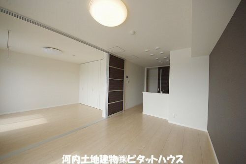 プラッツ宇都宮の居間写真