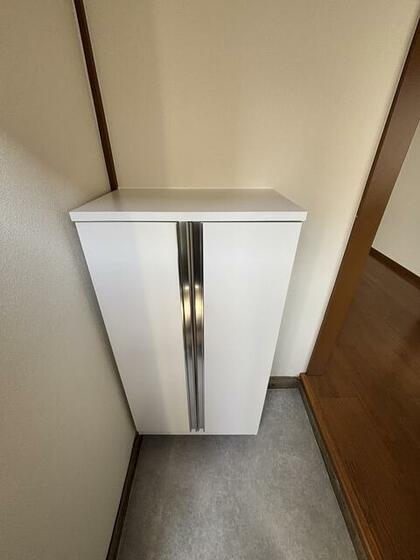 収納　シューズボックス