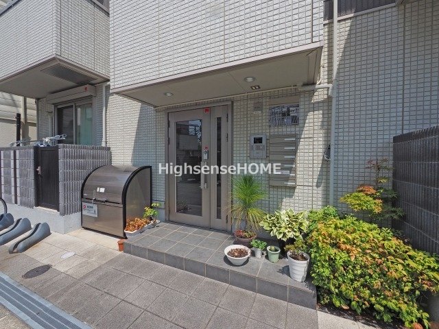 地下鉄中央線 緑橋駅 徒歩3分 3階建 築15年の外観写真