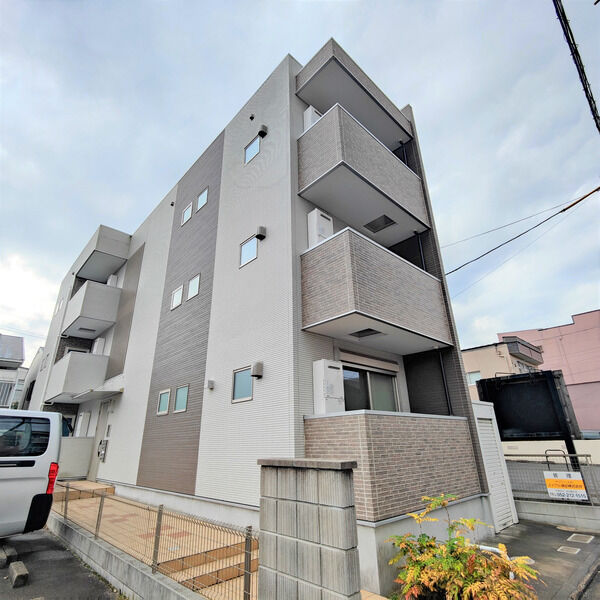 地下鉄鶴舞線 庄内通駅 徒歩5分 築10年
