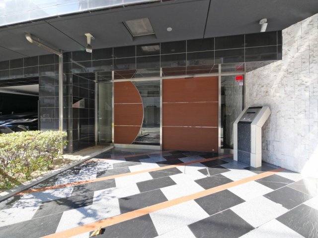 地下鉄谷町線 谷町九丁目駅 徒歩7分 12階建 築13年の外観写真