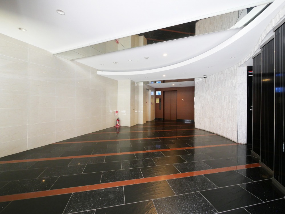 地下鉄谷町線 谷町九丁目駅 徒歩7分 12階建 築13年の外観写真