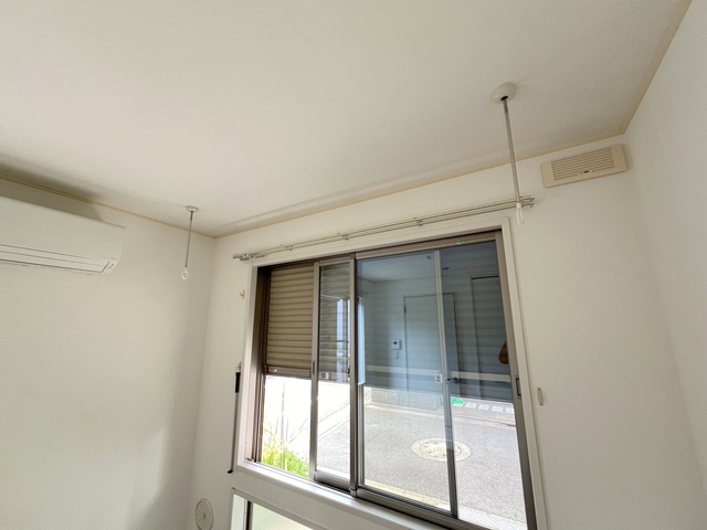 その他　★防犯シャッター　室内物干しフック★