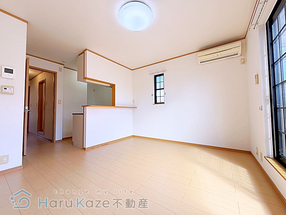 名鉄常滑線 豊田本町駅 徒歩4分 2階建 築19年の居間写真