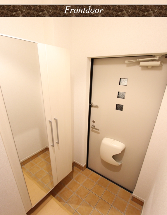 玄関　※写真は同型タイプとなります。