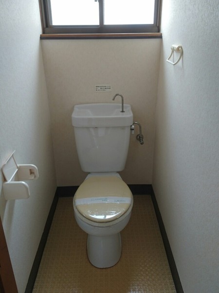 【住吉住宅のトイレ】