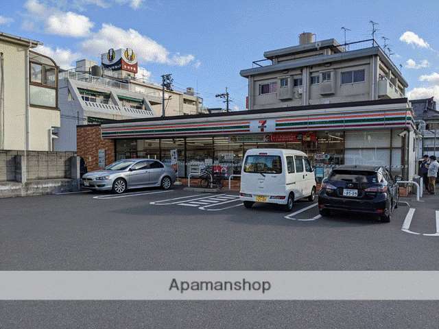 コンビニ　セブンイレブン（コンビニ）まで599m