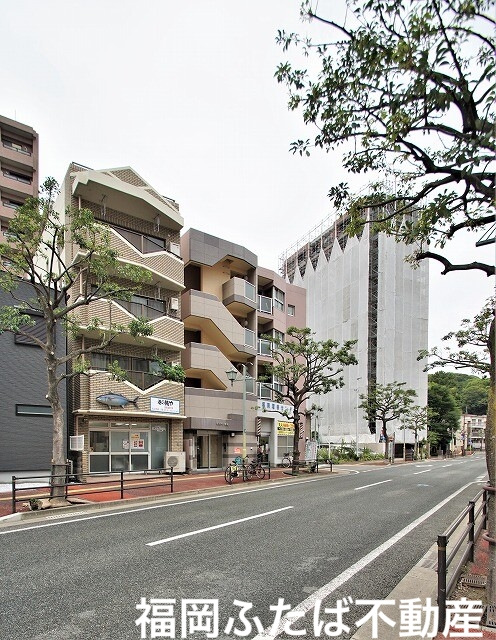 福岡市中央区西公園のマンションの建物外観