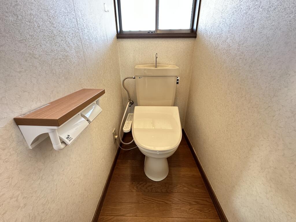 トイレ　ウォシュレット