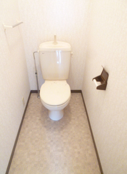 トイレ　ゆったりとした空間のトイレです