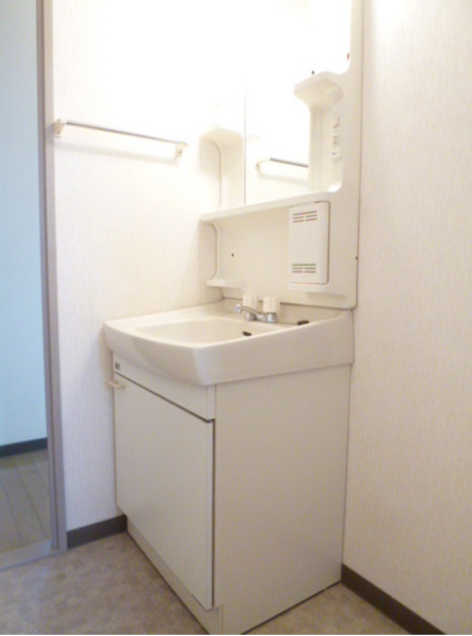 洗面設備　忙しい朝には欠かせない洗面所です