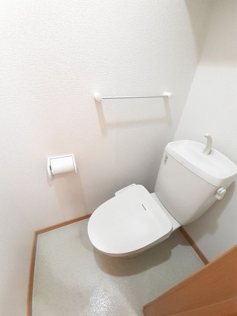 【プロスペリテ壱番館のトイレ】