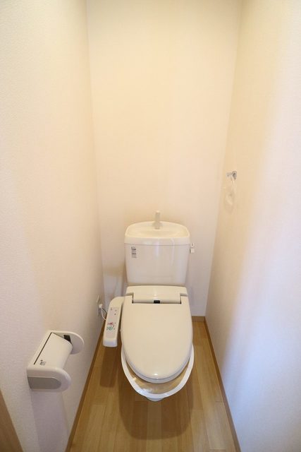 【ブルーノクターン　IIのトイレ】