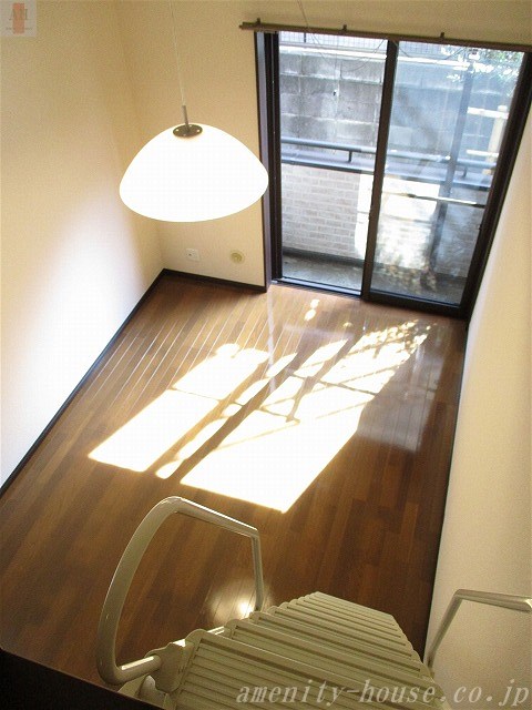 その他部屋・スペース　●天井が高くて開放的です♪