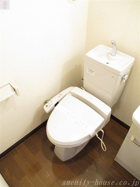 トイレ　●温水洗浄便座付きのトイレ♪