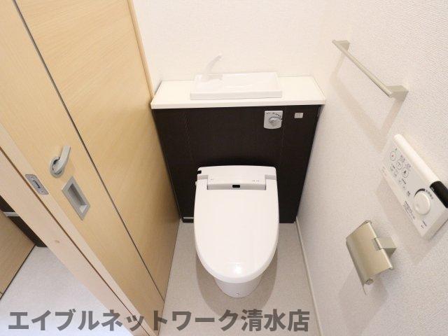 トイレ　トイレもきれいです