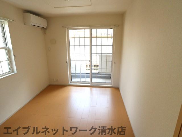 居室・リビング　ゆったりとした居間です