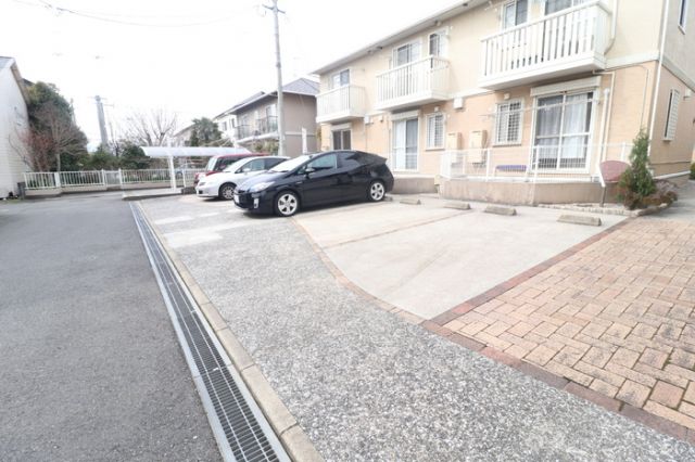 【菊月はつしも館の駐車場】