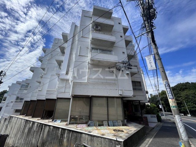 名古屋市瑞穂区春山町のマンションの建物外観