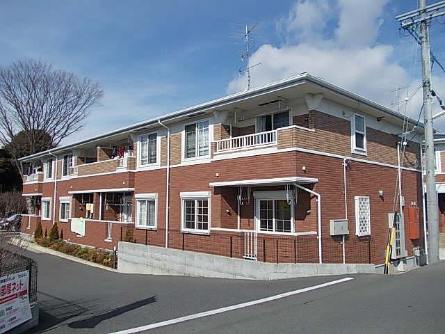 稲沢市祖父江町本甲のアパートの建物外観