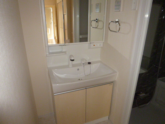 洗面設備　洗髪洗面化粧台