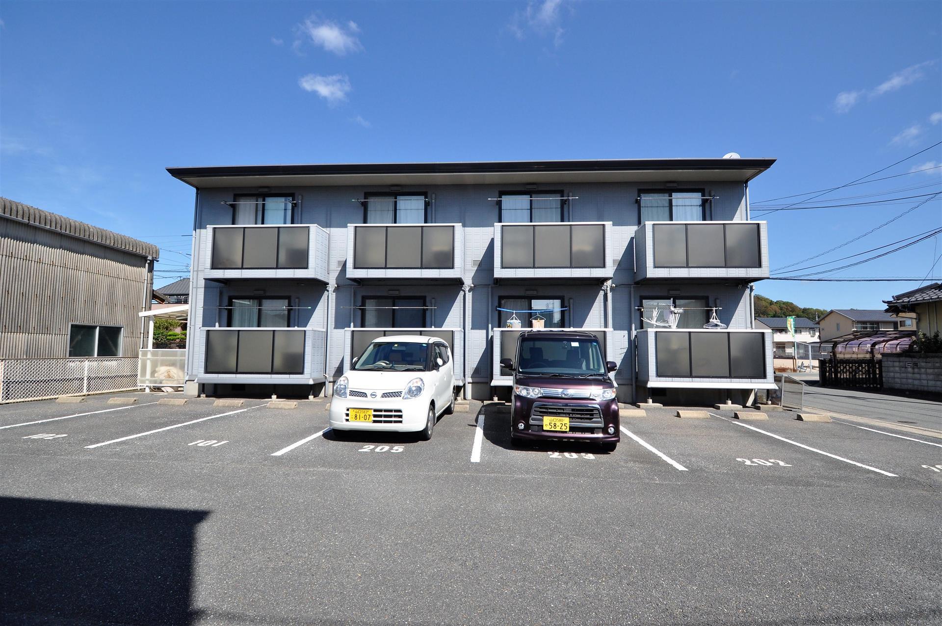 ひまわりハイツの建物外観