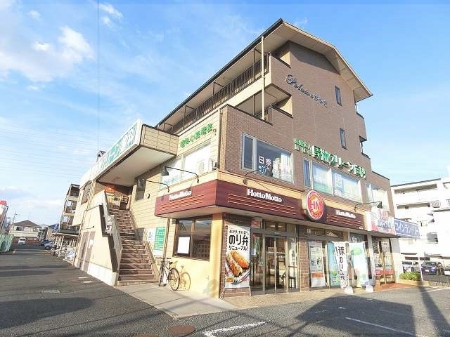 野洲市栄のマンションの建物外観