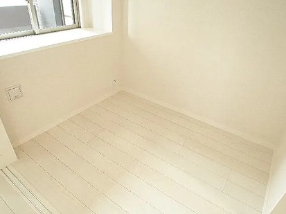 その他部屋・スペース　リビング横の寝室！