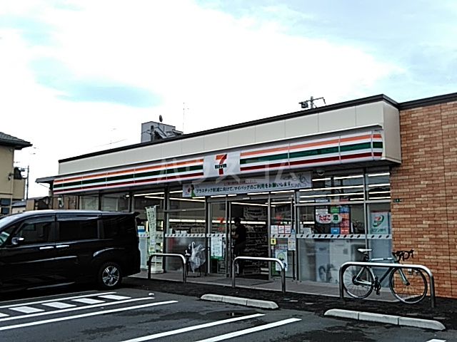 コンビニ　セブン-イレブン相模原橋本７丁目店（コンビニ）まで588m