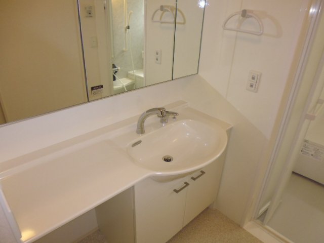 洗面設備　洗髪洗面化粧台