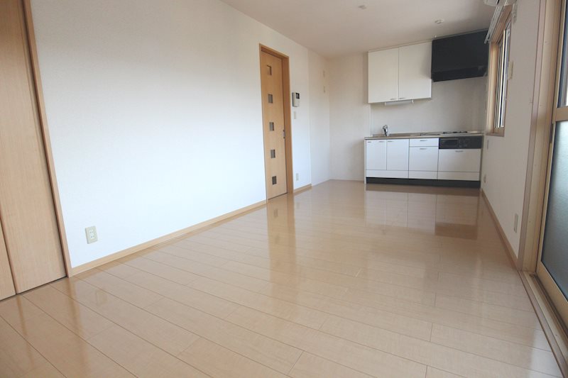 居室・リビング　お部屋探しは地域に詳しい当店へ。